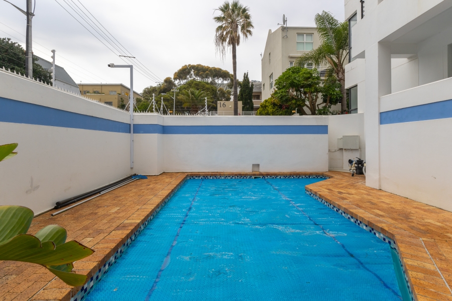 To Let 2 Bedroom Property for Rent in Sea Point Western Cape